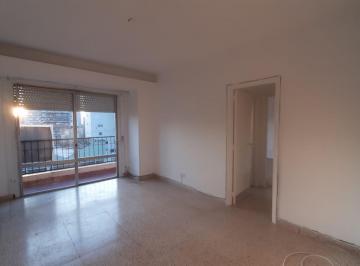 Departamento · 70m² · 3 Ambientes · Departamento Tres Ambientes con Dependencia. Zona Centro