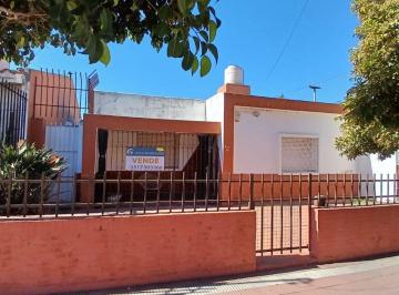 Casa de 5 ambientes, Córdoba · Casa de 2 Dorm. Barrio Yapeyu
