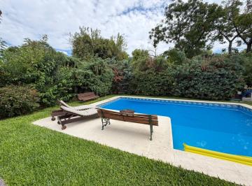 Casa · 240m² · 7 Ambientes · 3 Cocheras · Casa en Venta, 7 Ambientes, en Haras Santa Maria, Escobar, Gba Norte