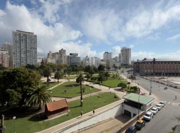 Departamento · 68m² · 3 Ambientes · Venta Departamento 3 Ambientes con Dependencia Enfrente Plaza Colon