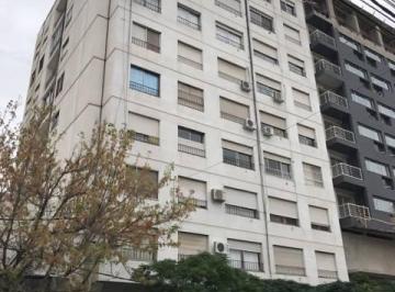 Departamento · 65m² · 3 Ambientes · Departamento - Área Centro Este