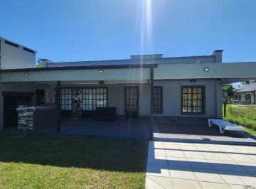 Quinta vacacional · 70m² · 4 Ambientes · 1 Cochera · Quinta en Arroyo Leyes