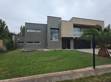 Casa de 7 ambientes, Vistalba · Capital Prop Vende (Jip) Casa Barrio La Masia, Vistalba, Lujan de Cuyo