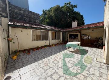 Casa · 199m² · 4 Ambientes · 2 Cocheras · Venta Casa 4 Amb. Quincho. Patio. Cochera. San Justo