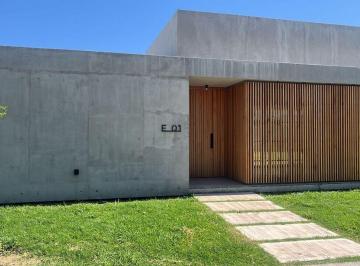 WhatsApp Image 2026-01-30 at 09.49.13.jpeg · Casas en Venta en Casoria | Villa Allende Golf | Seguridad | Una Planta | 3 Dorm.