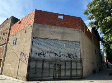 Bodega-Galpón · 339m² · 5 Ambientes · Galpón en Villa Lugano
