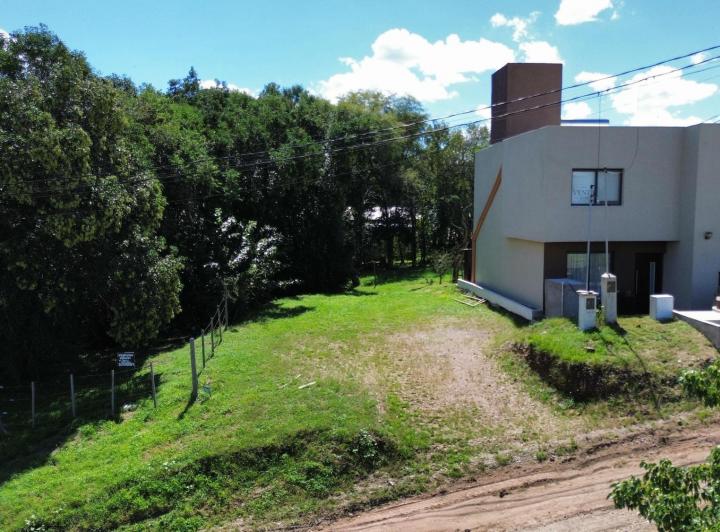 Terreno · 300m²