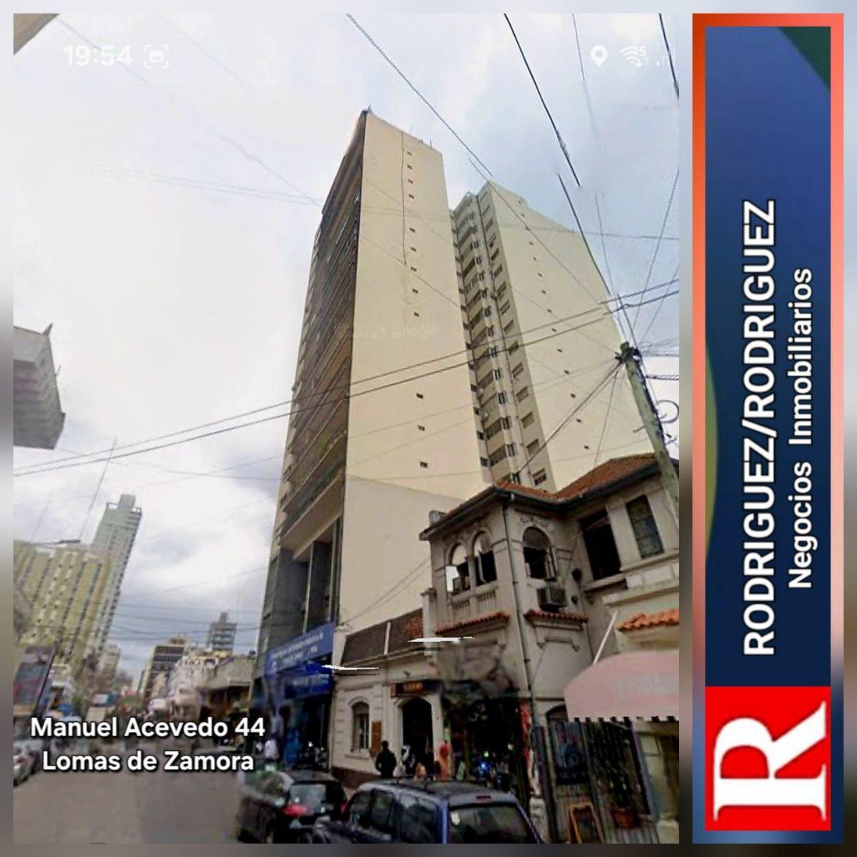 Manuel Acevedo 44