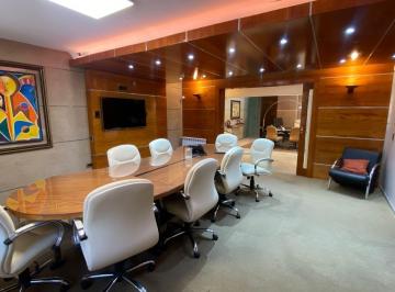 Edificio · 200m² · 2 Cocheras · Edificio Comercial en Mendoza
