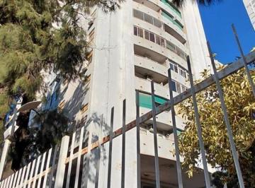 Departamento · 43m² · 2 Ambientes · 1 Cochera · Torres Pueyrredón 2 Ambientes Piso Alto 1 Cochera