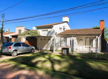 Casa · 150m² · 4 Ambientes · 2 Cocheras · Casa de 4 Ambientes en Venta en Lujan con Patio y Cochera Apto Credito