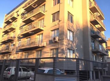 Departamento · 46m² · 2 Ambientes · 1 Cochera · Departamento - Castelar Norte