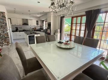 Casa · 500m² · 7 Ambientes · 2 Cocheras · Chalet 7 Ambientes con Pileta y Quincho en Villa Pueyrredon