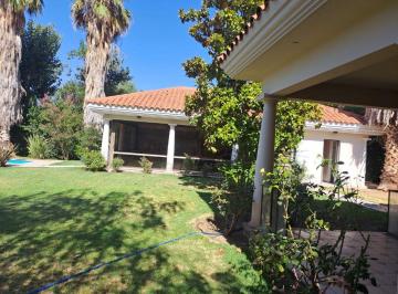 Casa de 6 ambientes, Luján de Cuyo · Excelente Casa en Venta en Calle Pueyrredon