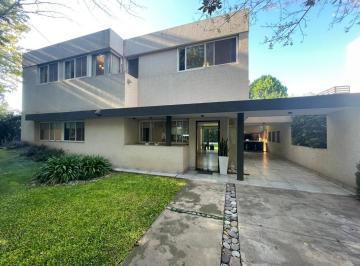 Casa · 230m² · 4 Ambientes · 4 Cocheras · Casa en Venta en Sol del Parana 3 Dorm. Gran Calidad