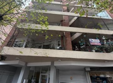 Departamento · 100m² · 3 Ambientes · 1 Cochera · Departamento Tres Ambientes con Cochera Semipiso en Venta