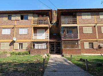 Departamento de 4 ambientes, Esteban Echeverría · Departamento Barrio Coca Cola Pb Mejor Ubicacion