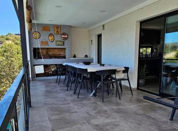 Casa · 1115m² · 9 Ambientes · 1 Cochera · Moderna Casa en Venta de 3 Dorm. en Sierra Nueva - Mendiolaza - Apta Crédito