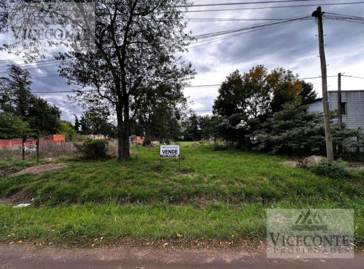Terreno · 861m²