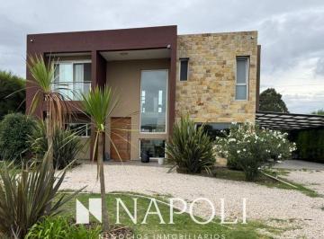 NNI-NNI-3872_2 · Venta de Casa en La Alameda, Canning