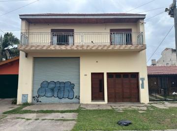 Casa de 5 ambientes, Lomas de Zamora · Casa 4 Ambientes con Galpon, en Venta en Llavallol
