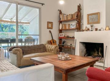 Casa · 270m² · 5 Ambientes · 2 Cocheras · Casa en Venta en Barrio Santa Clara Villanueva Tigre
