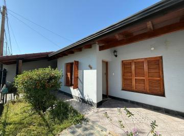 Casa · 138m² · 2 Dormitorios · 2 Cocheras · Casa en Venta en Barrio Belgrano