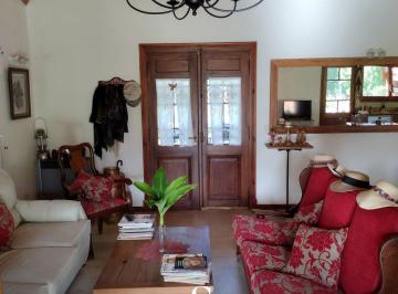 Casa · 1256m² · 3 Ambientes · 2 Cocheras · Venta Casa 3 Ambientes en Barrio Las Lomadas, Los Cardales
