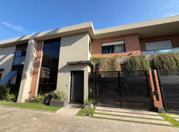 PH · 97m² · 4 Ambientes · 1 Cochera · Departamento en Venta - Castelar