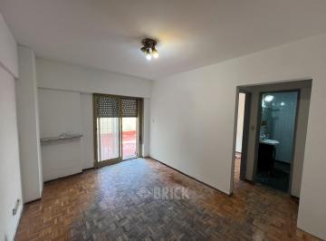 Departamento · 32m² · 2 Ambientes · Mendez de Andes Al 1700 - 63 m² Totales Espectacular Patio y Jardin Todo Sol