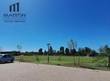Terreno · 640m² · Terreno en Barrio Village Joven, Bella Vista
