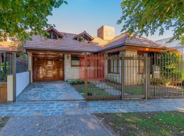 Casa · 200m² · 4 Ambientes · Casa - Mar del Plata