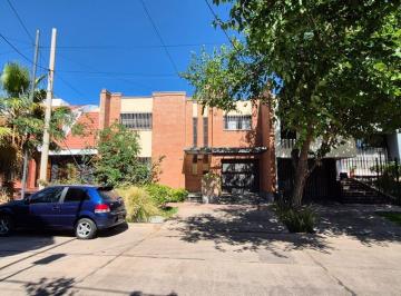 Casa · 190m² · 5 Dormitorios · Casa en Alquiler
