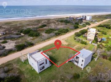 Terreno · 347m² · Lote Esquinero Cerca del Mar Lla