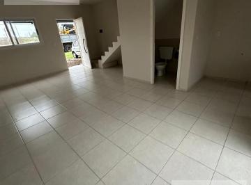 Casa · 110m² · 3 Ambientes · 2 Cocheras · Hermoso Duplex Listo Para Entrar a Vivir