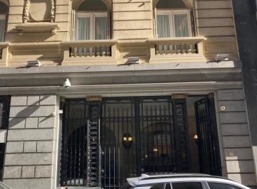 Oficina comercial · 70m² · 3 Ambientes · Amplia Oficina en Edificio Señorial en Microcentro