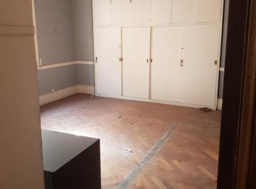 Oficina comercial · 70m² · 3 Ambientes · Amplia Oficina en Edificio Señorial en Microcentro