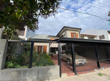 Casa de 8 ambientes, La Plata · Casa con 5 Dorm. en Venta en La Plata
