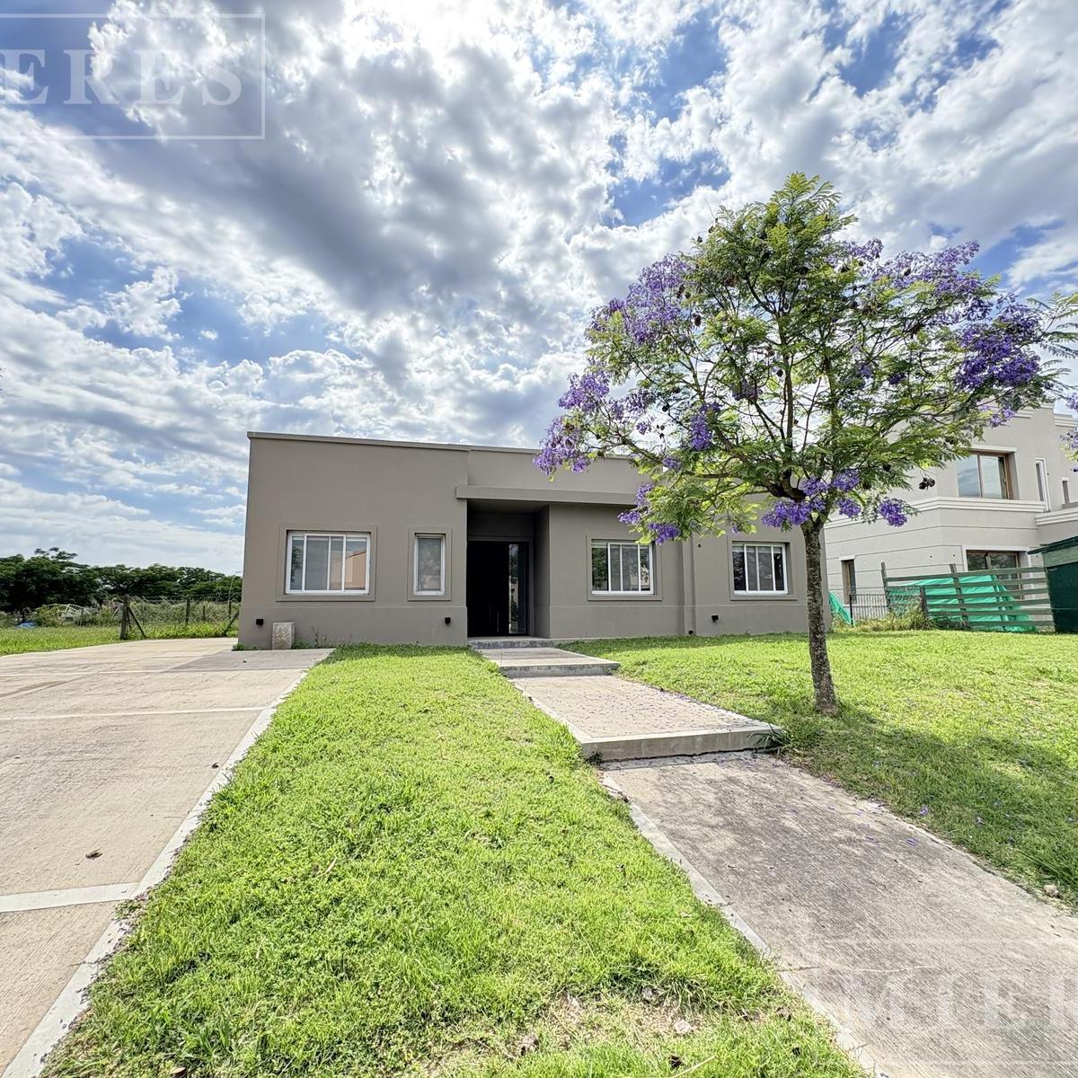 Casa en Alquiler Anual  en Puertos Barrio Vistas