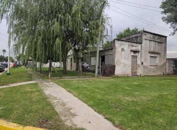 Casa · 439m² · 4 Ambientes · 1 Cochera · Casa en San Jeronimo Sud