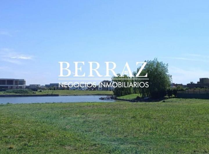 Terreno · 1111m²