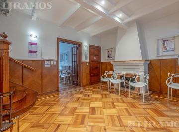 Casa · 280m² · 8 Ambientes · 1 Cochera · Hermosa Casa Estilo Tudor