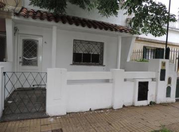 Casa de 4 ambientes, Quilmes · Casa Sobre Lote Propio, 4 Amb. Amplios, Lote Libre, Patio, Terraza