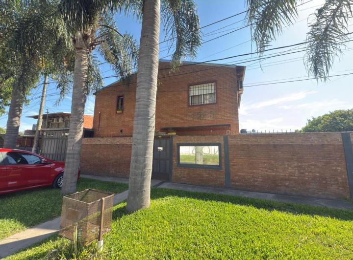 Casa · 150m² · 6 Ambientes · 1 Cochera