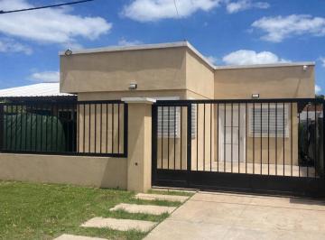 Casa · 70m² · 3 Ambientes · 1 Cochera · Casa - La Plata