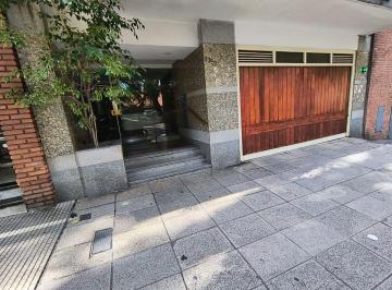 Departamento de 4 ambientes, Núñez · 4 Ambientes con Gran Patio y Guincho a Una Cuadra de Cabildo