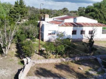 Fondo de comercio · 641m² · 7 Ambientes · 5 Cocheras · Campo de Una Hectarea con Una Casa y 5 Cabañas