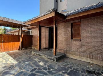 Casa · 110m² · 5 Ambientes · Venta Casa en 40 E/ 16 y 17 La Plata 3 Dorm. - Parque
