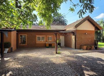 LER-LER-7678_2 · Casa en Venta 3 Dorm. en Parque Leloir Lote 970 m² Pileta 15x5 Totalmente