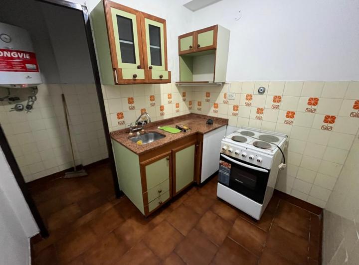 Alquiler • Liniers • Departamento • 2 Ambientes • Patio